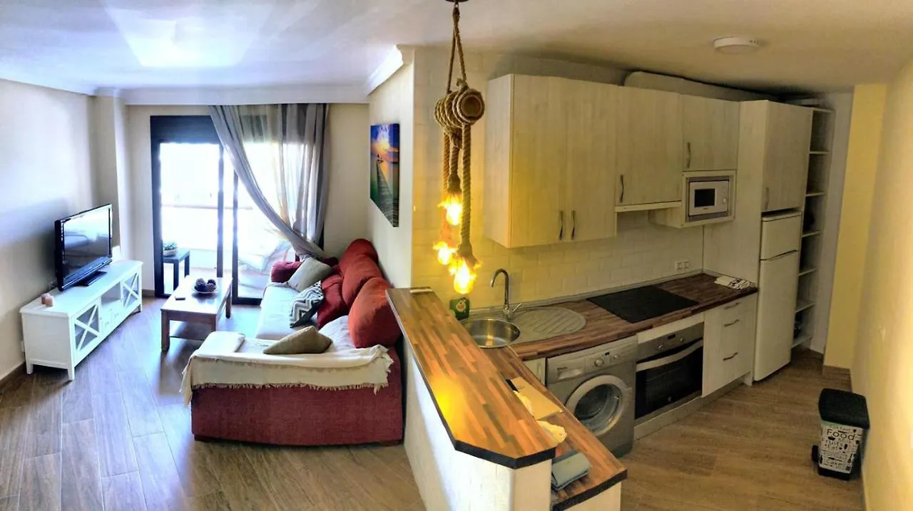 Coqueto Apartamento En Puerto Marina Con Piscina contacts